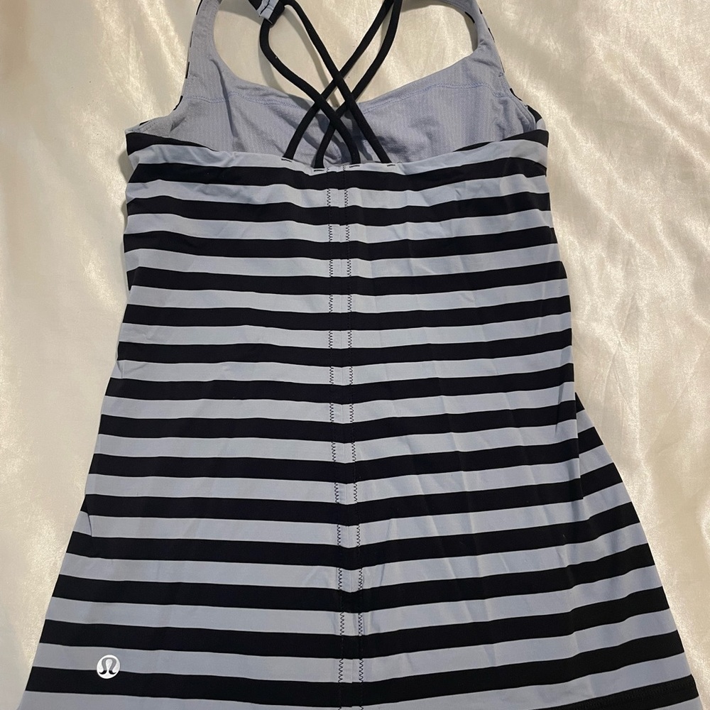 Lululemon tank top size 4